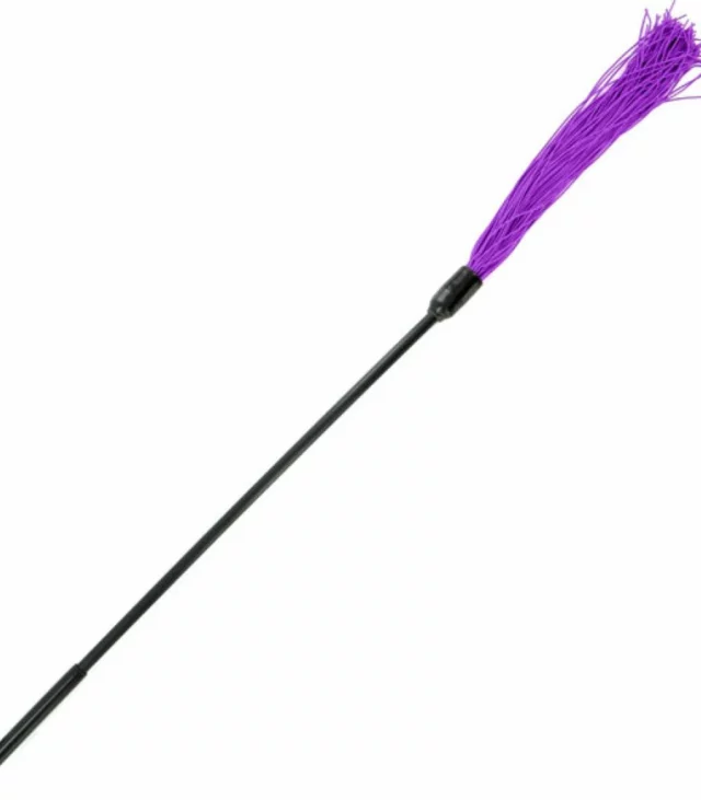 Gumowy bat do łaskotania - S&M Rubber Tickler Purple