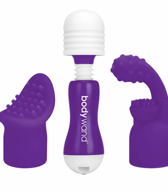 Masażer - Bodywand Rechargeable Mini with Attachment Purple